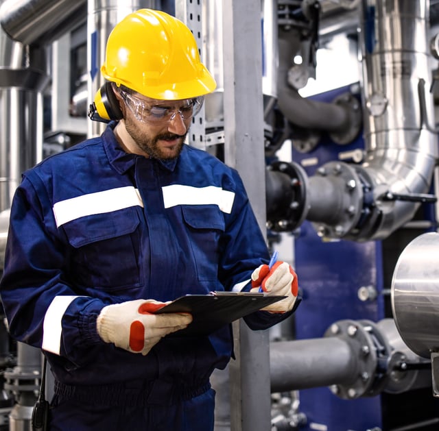 Engineer-maintenance-petrochemical-1